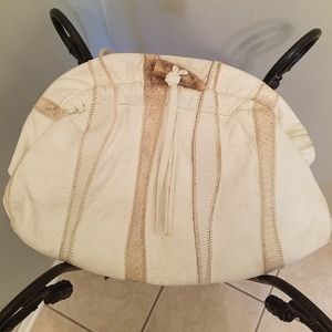 Vintage 1980s leather purse with embossing